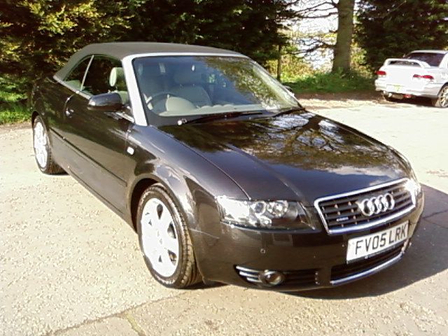 Cabriolet Soft Top Hood Cleaning in Lincoln