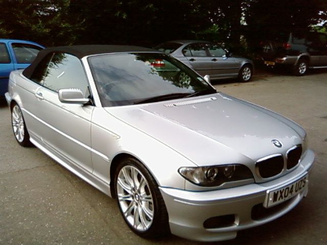 Cabriolet Soft Top Hood Cleaning in Lincoln