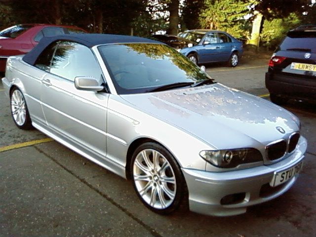 Cabriolet Soft Top Hood Cleaning in Lincoln